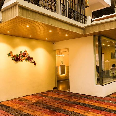 Coastal Pearl Hotel Miramar Panaji Dış mekan fotoğraf