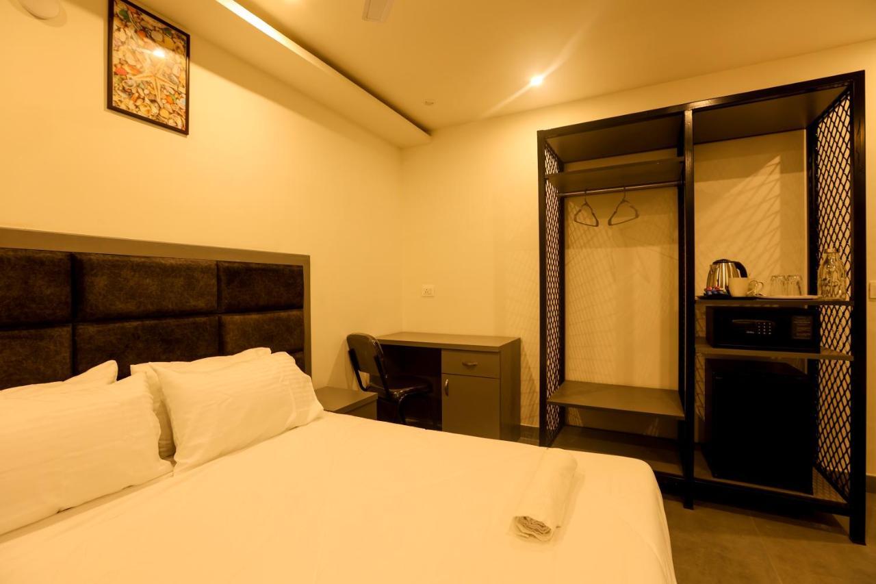 Coastal Pearl Hotel Miramar Panaji Dış mekan fotoğraf