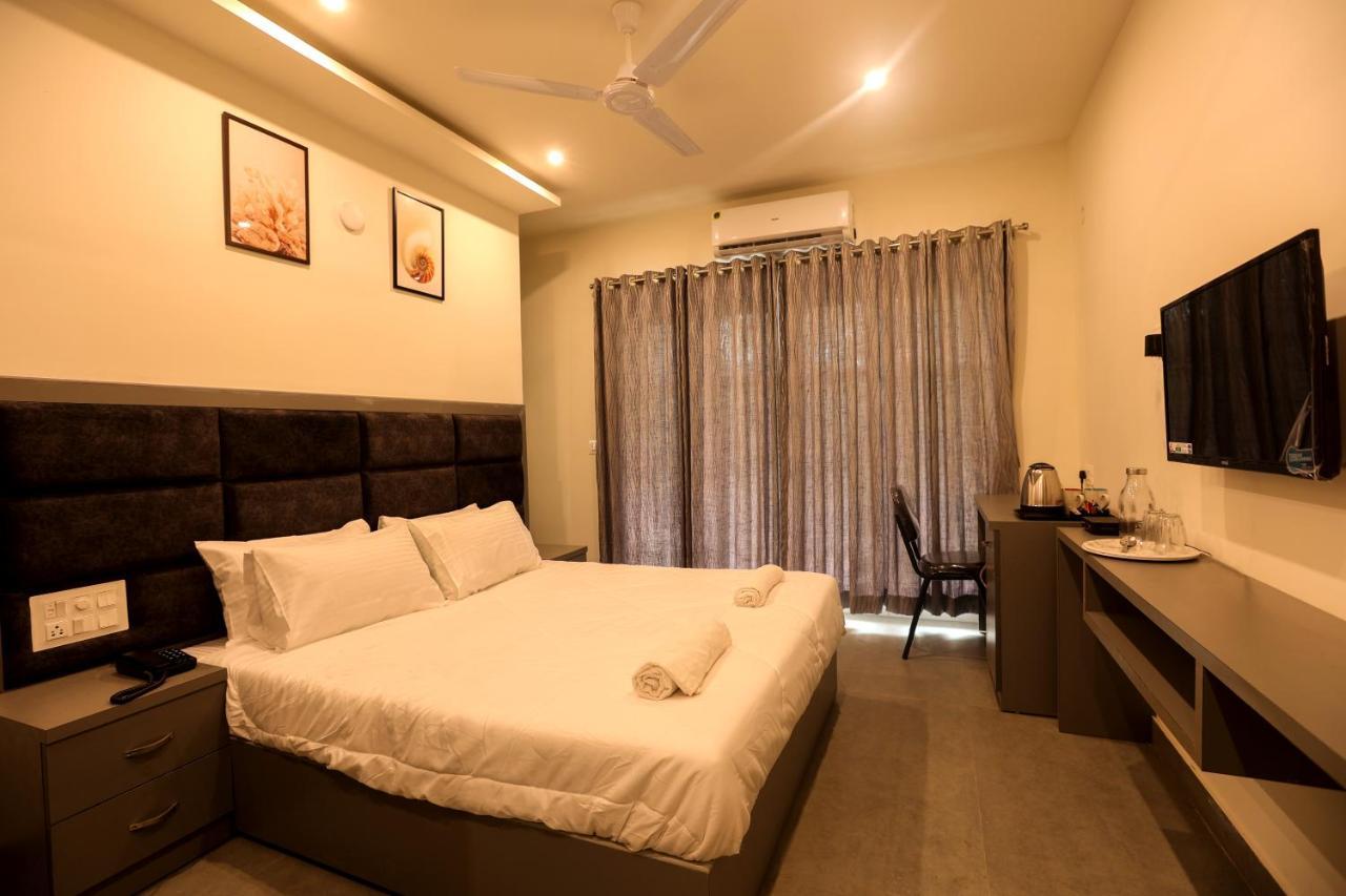 Coastal Pearl Hotel Miramar Panaji Dış mekan fotoğraf
